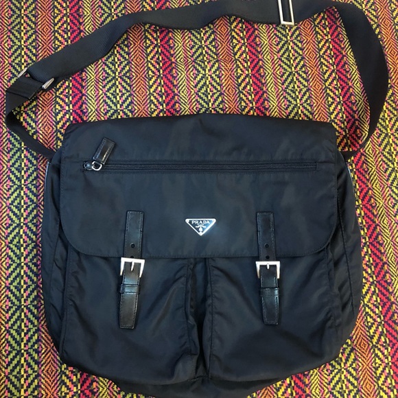SOLD ✅Authentic PRADA Nylon Vela Messenger Bag - Picture 9 of 12